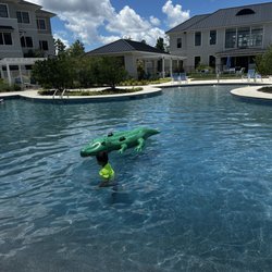 Greystone Pointe Columbus - Resort style pool