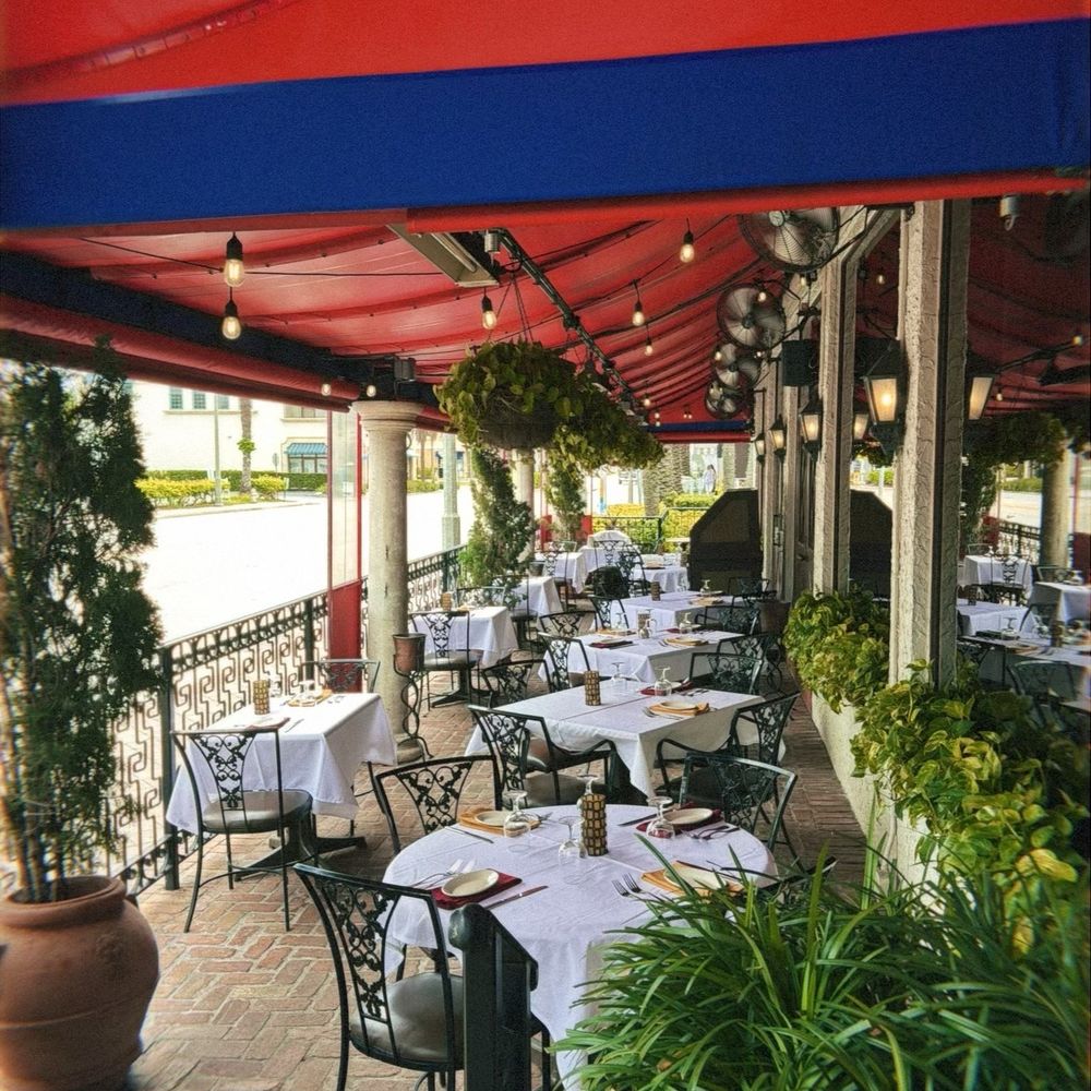 Trattoria Romana - Outside seating - Italian Near Me - Boca Raton, Florida Trattoria Romana - Outside seating - Italian Near Me - Boca Raton, Florida