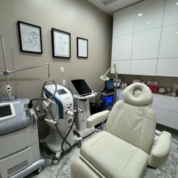 Naira S. Babaian, MD - Aesthetic room