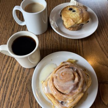 Red Apple Cafe - Coffee, Cinnamon Roll, and Blueberry Muffin - Breakfast & Brunch Near Me - Aptos, California Red Apple Cafe - Coffee, Cinnamon Roll, and Blueberry Muffin - Breakfast & Brunch Near Me - Aptos, California