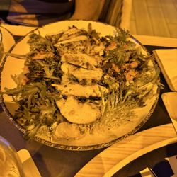 Lah De Dah Beach Bar & Grill - Grilled chicken salad