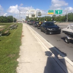 Looong lines for the ramp (happens sometimes).