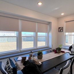 Roller shades Roller shades