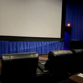 Touchstar Cinemas - Southchase 7 - Theater with reclining seats - Cinema Near Me - Orlando, Florida