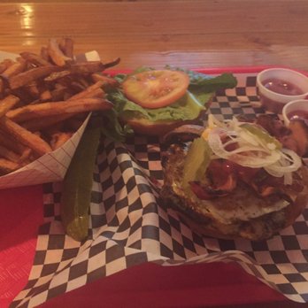 Uncle Bo's Slow-n-Low - Banging Cajun chicken with homemade fries - Barbeque Near Me - Elyria, Ohio Uncle Bo's Slow-n-Low - Banging Cajun chicken with homemade fries - Barbeque Near Me - Elyria, Ohio