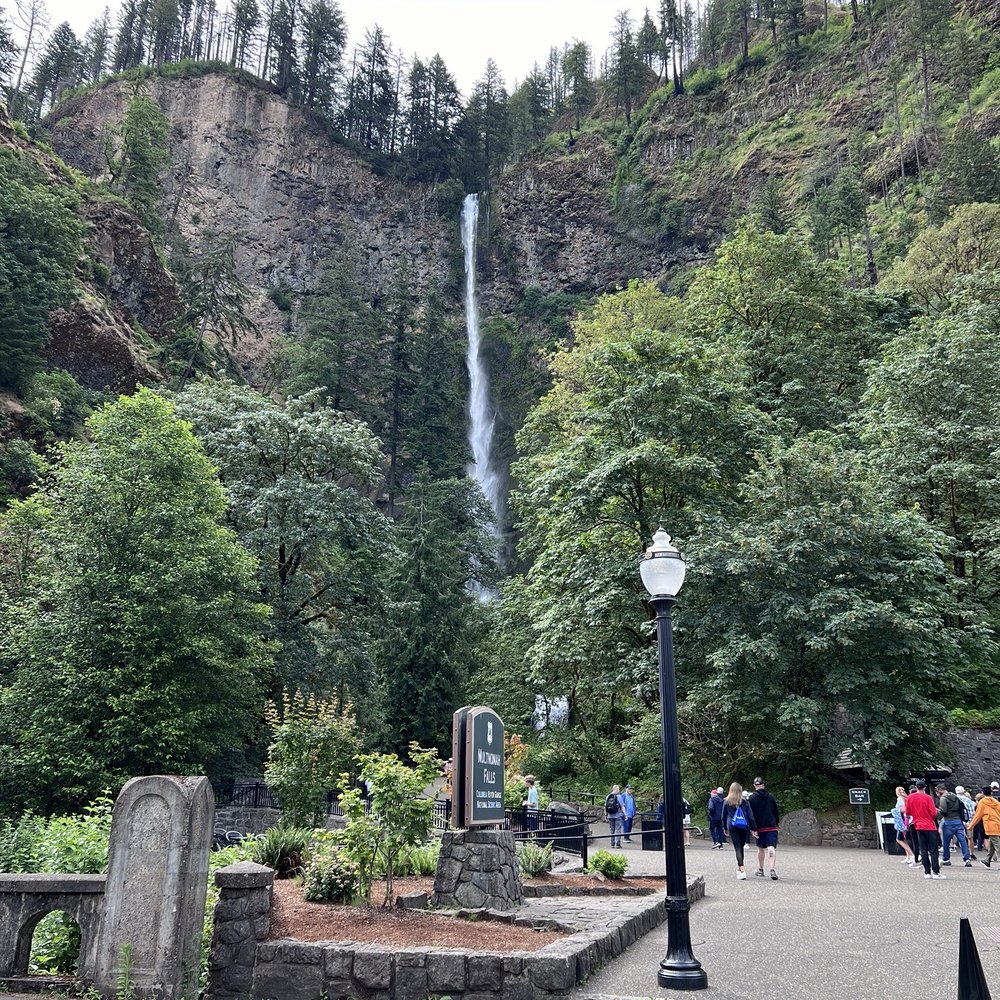 Multnomah Falls - Hiking Near Me - Bridal Veil, Oregon Multnomah Falls - Hiking Near Me - Bridal Veil, Oregon