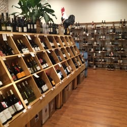 Three Oaks wine & Spirits
