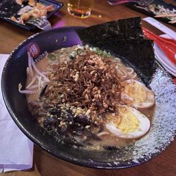 Garlic ramen bowl