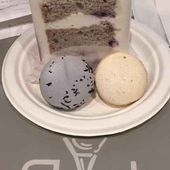 Paris Baguette - Macaroons and blueberry cake - Coffee & Tea Near Me - Milpitas, California Paris Baguette - Macaroons and blueberry cake - Coffee & Tea Near Me - Milpitas, California