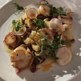The Ebbitt Room - Scallops - American Near Me - Cape May, New Jersey The Ebbitt Room - Scallops - American Near Me - Cape May, New Jersey