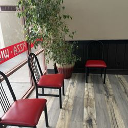Small waiting area.
