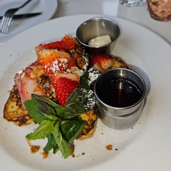 Cody's La Jolla - Breakfast & Brunch Near Me - La Jolla, California