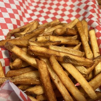 Alary's Bar - Hand-cut French Fries - Sports Bars Near Me - Saint Paul, Minnesota