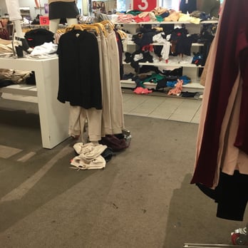 Forever 21 - Accessories Near Me - Gilroy, California