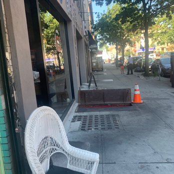 Lips Cafe - Front of establishment - Cafes Near Me - Brooklyn, New York