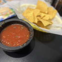 Vallarta Mexican Seafood & Grill - Salsa and chips