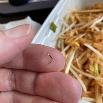 Hot Mama’s Kitchen - Metal shavings in my food. - Cambodian Near Me - Ocean Shores, Washington