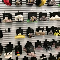 Saks OFF 5TH