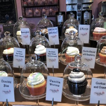 Cupcake Heaven  - Cupcake selection - Desserts Near Me - Haymarket, Virginia