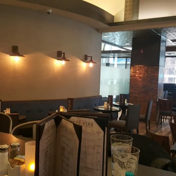 Drifters - Nice lighting - New American Near Me - Rochester, New York