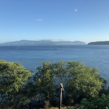 Pirate's Cove Restaurant - Seafood Near Me - Garibaldi, Oregon