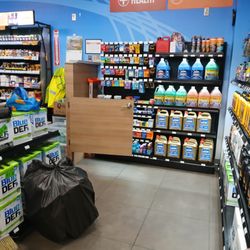 Murphy USA - Well stocked store
