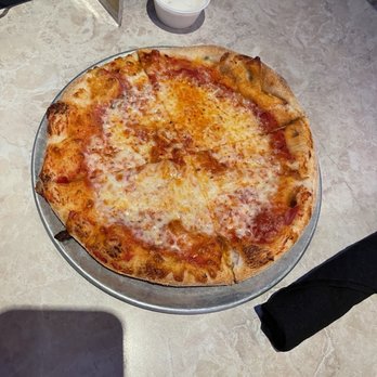 Bubba's 33 - Kid's pizza - comes with a drink! - Sports Bars Near Me - Pensacola, Florida Bubba's 33 - Kid's pizza - comes with a drink! - Sports Bars Near Me - Pensacola, Florida