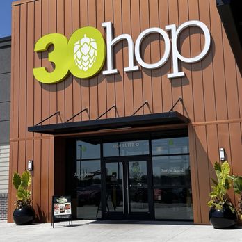 30hop - Beer Bar Near Me - Lee's Summit, Missouri