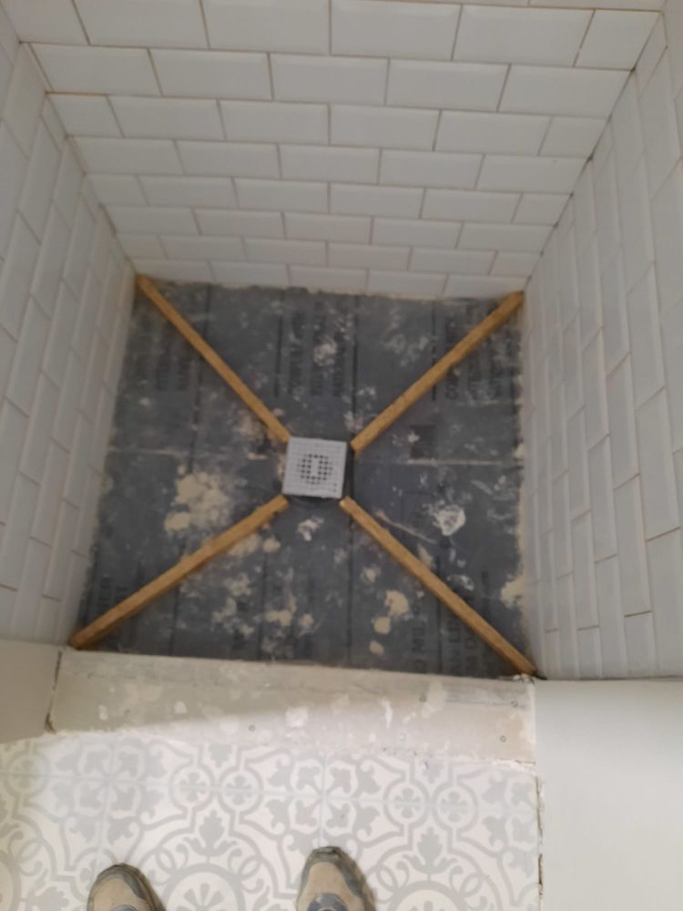 Slide of CastMart Multiservices