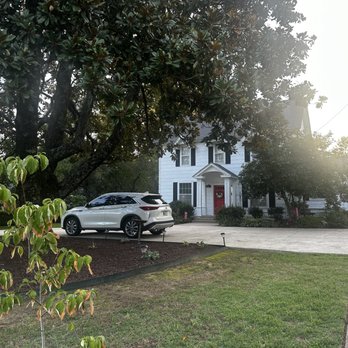 The Sassafras Inn - Front of The Sassafras Inn - Bed & Breakfast Near Me - Mena, Arkansas