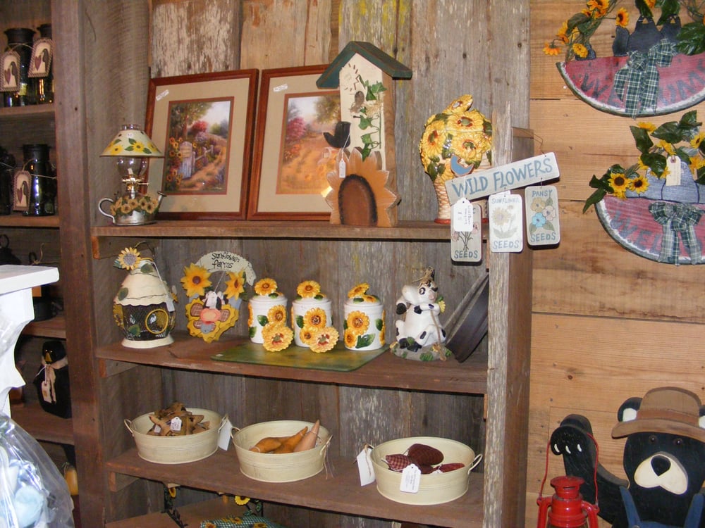 THE OLD COUNTRY BARN GIFT SHOP 17 Photos 105 1st St N, Clanton