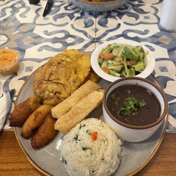 Havana Kitchen - vegetarian dish - Cuban Near Me - La Jolla, California Havana Kitchen - vegetarian dish - Cuban Near Me - La Jolla, California