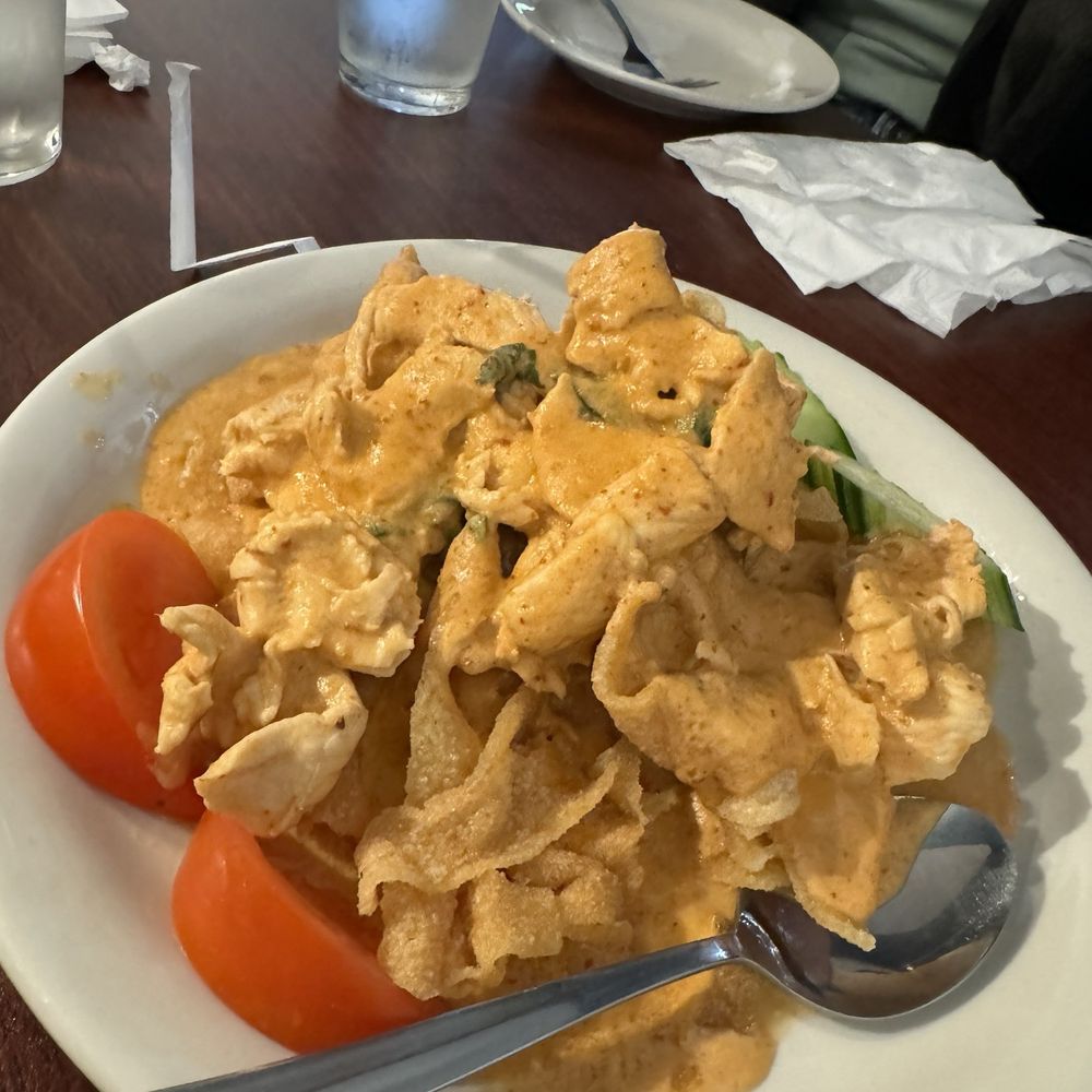 Flying Tiger Thai Restaurant - Penang curry with crispy noodle - Thai Near Me - Castle Hills, Texas Flying Tiger Thai Restaurant - Penang curry with crispy noodle - Thai Near Me - Castle Hills, Texas