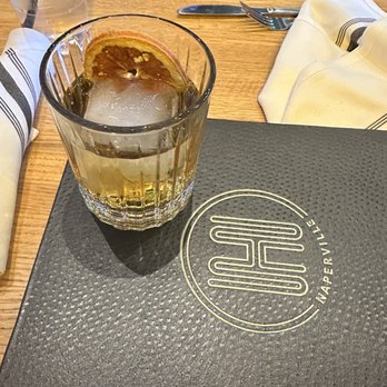 Hizemans - Pippen - Sports Bars Near Me - Naperville, Illinois
