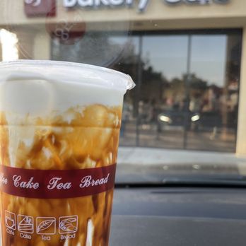 85°C Bakery Cafe-Corona - Iced tiger milk boba latte - Bakeries Near Me - Corona, California