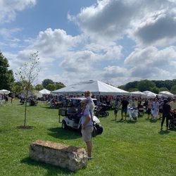 Upper Arlington Labor Day Arts Festival - Tents, tents, and more tents!