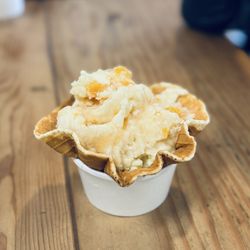 Iscreamery Gig Harbor - Peach Cobbler