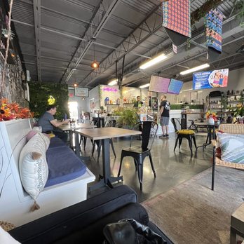 Gratefuel Cafe - Inside - Yoga Near Me - Fort Lauderdale, Florida