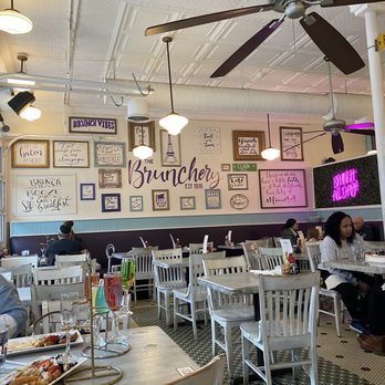 Frances' Deli - The vibe - Delis Near Me - Chicago, Illinois Frances' Deli - The vibe - Delis Near Me - Chicago, Illinois
