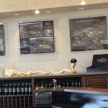 Niner Wine Estates - Wine Tasting Room Near Me - Paso Robles, California Niner Wine Estates - Wine Tasting Room Near Me - Paso Robles, California