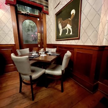 82 Queen - One of the dining areas - Southern Near Me - Charleston, South Carolina 82 Queen - One of the dining areas - Southern Near Me - Charleston, South Carolina