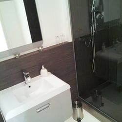 youngstar Hotel