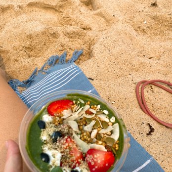 Cali Press Coogee - Green smoothie bowl - Cafes Near Me - Sydney, NSW Cali Press Coogee - Green smoothie bowl - Cafes Near Me - Sydney, NSW