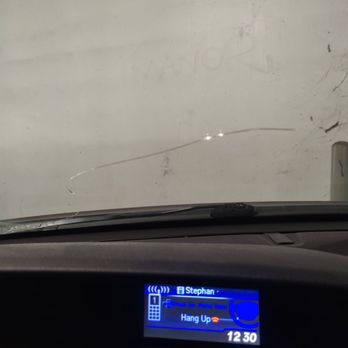Master Glass Repair and Installation - Crack spreading - Auto Glass Services Near Me Master Glass Repair and Installation - Crack spreading - Auto Glass Services Near Me