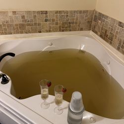 Relaxing couple jacuzzi in our mineral waters
