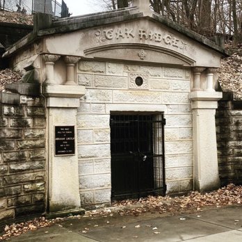 Lincoln Tomb - Landmarks & Historical Buildings Near Me - Springfield, Illinois Lincoln Tomb - Landmarks & Historical Buildings Near Me - Springfield, Illinois