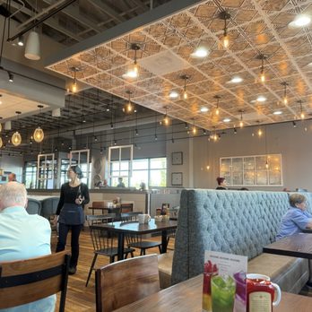 First Watch - A view of the nice clean restaurant. - Juice Bars & Smoothies Near Me - Meridian, Idaho First Watch - A view of the nice clean restaurant. - Juice Bars & Smoothies Near Me - Meridian, Idaho