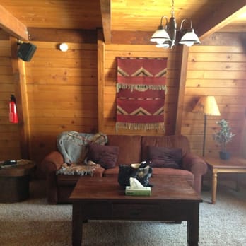 Blue Horizon Lodge - The living room - Vacation Rentals Near Me - Big Bear Lake, California Blue Horizon Lodge - The living room - Vacation Rentals Near Me - Big Bear Lake, California
