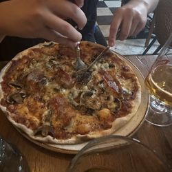 Bistro Cyrano - Parisian Pizza