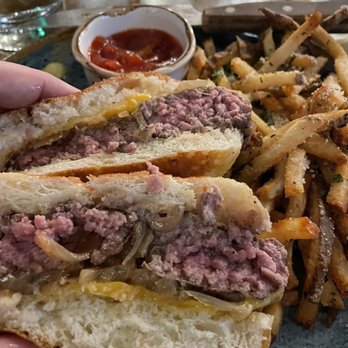 The Crunkleton - Waygu burger - Cocktail Bars Near Me - Charlotte, North Carolina The Crunkleton - Waygu burger - Cocktail Bars Near Me - Charlotte, North Carolina